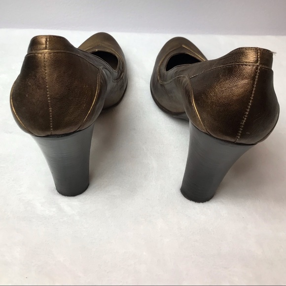 BCBGIRLS - Gold/Bronze Leather Pumps - Picture 5 of 6